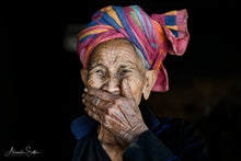 Charger l'image dans la galerie, Hidden smile